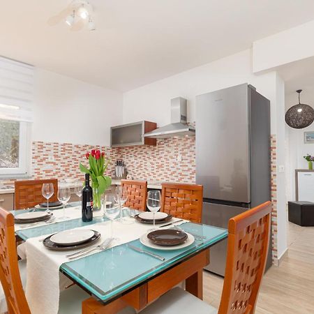 Kuca Lana Apartment Medulin Bagian luar foto
