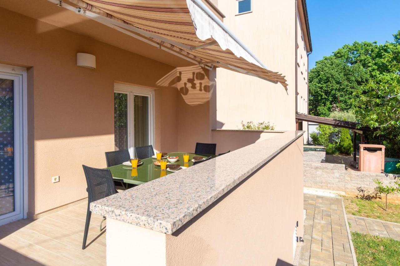 Kuca Lana Apartment Medulin Bagian luar foto