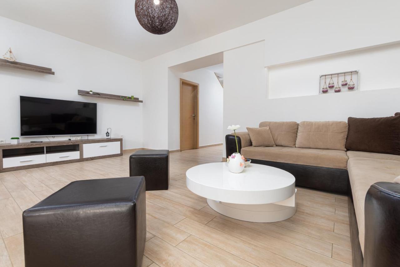 Kuca Lana Apartment Medulin Bagian luar foto