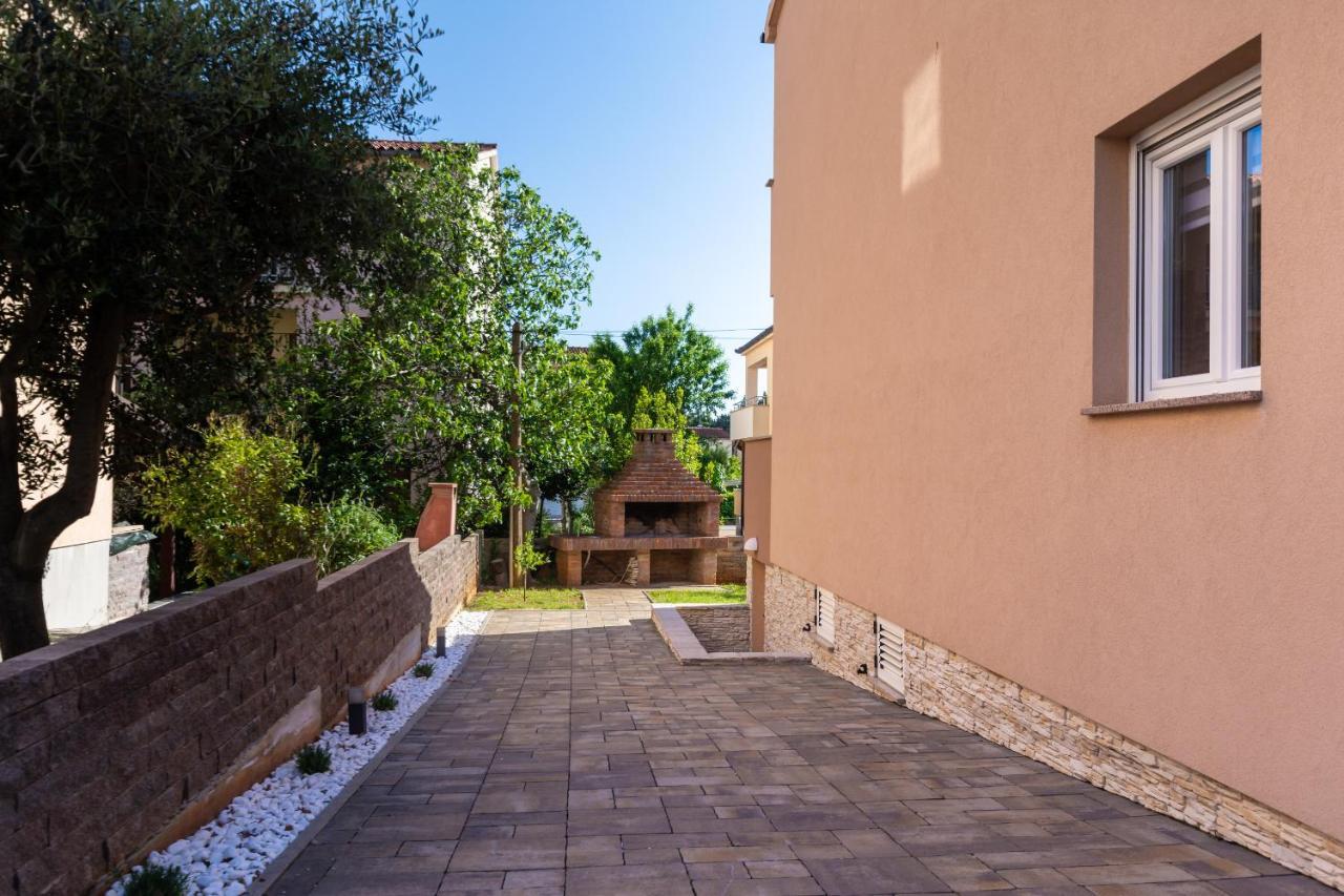 Kuca Lana Apartment Medulin Bagian luar foto