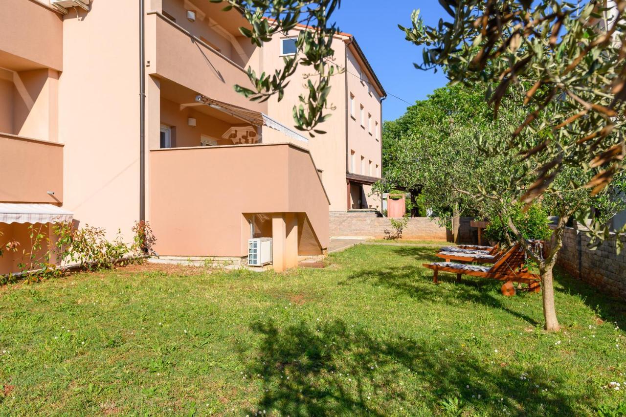 Kuca Lana Apartment Medulin Bagian luar foto