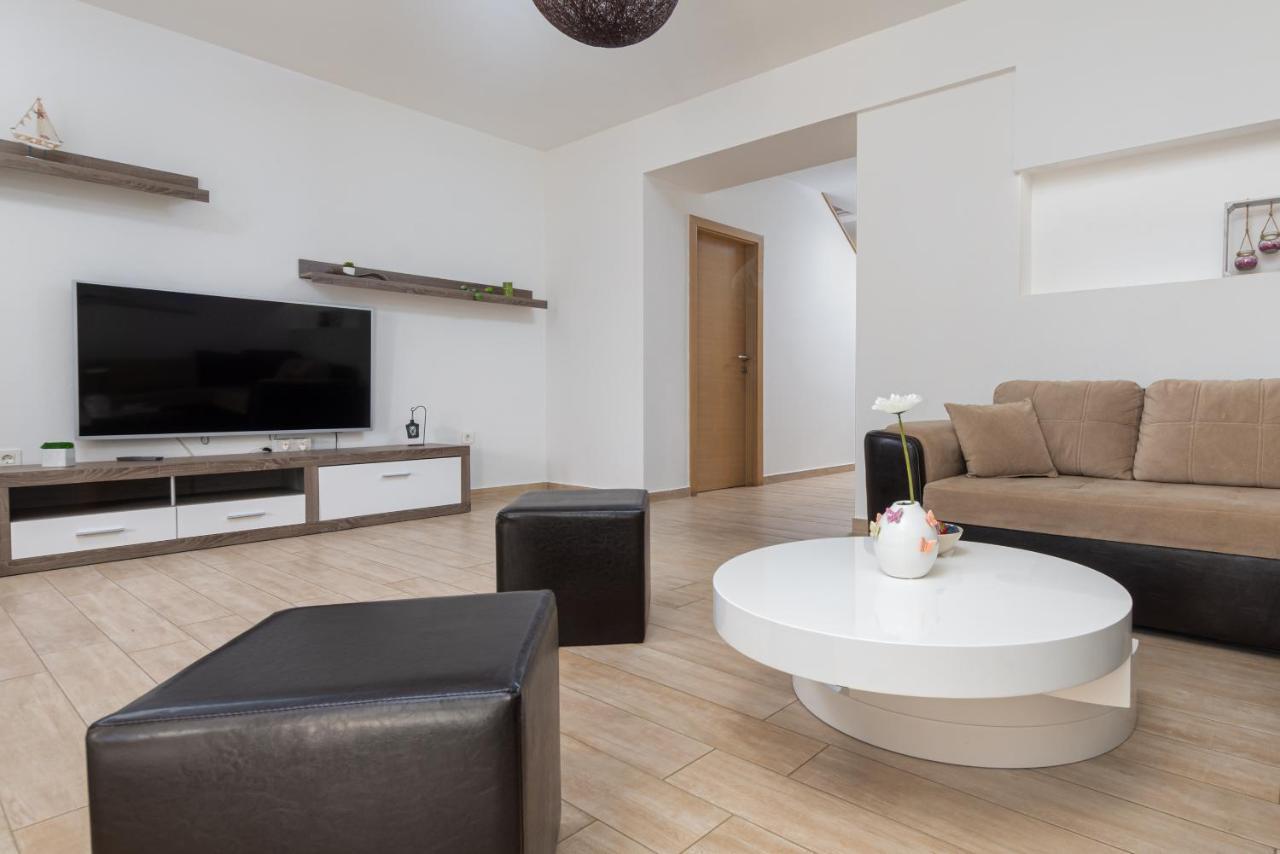 Kuca Lana Apartment Medulin Bagian luar foto